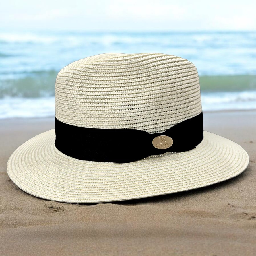 The Summer Straw Hats