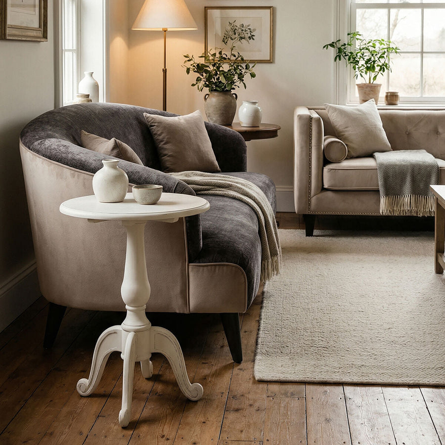 Weathered White Finish Round Bayur Wood Pedestal Table | Loire