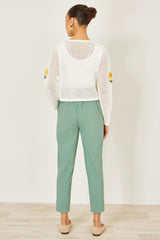 Yumi Green Stretch Capri Pants With Tie Belt