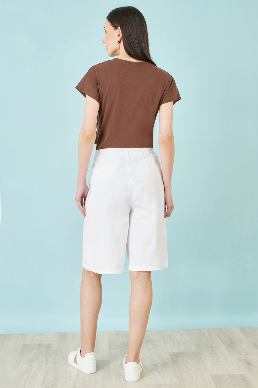 Yumi White Cotton Bermuda Shorts