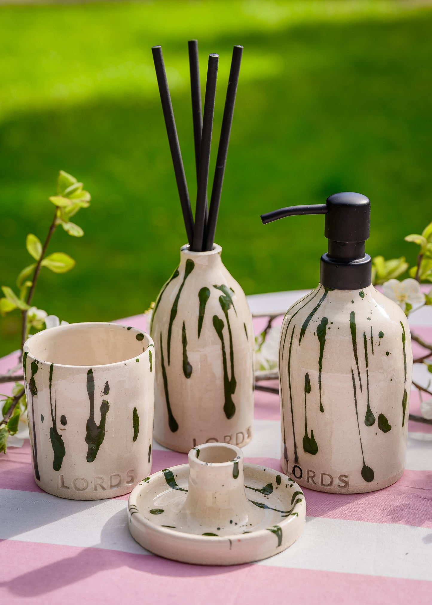 Ceramic Soap Holder & 1 Litre Refill Set